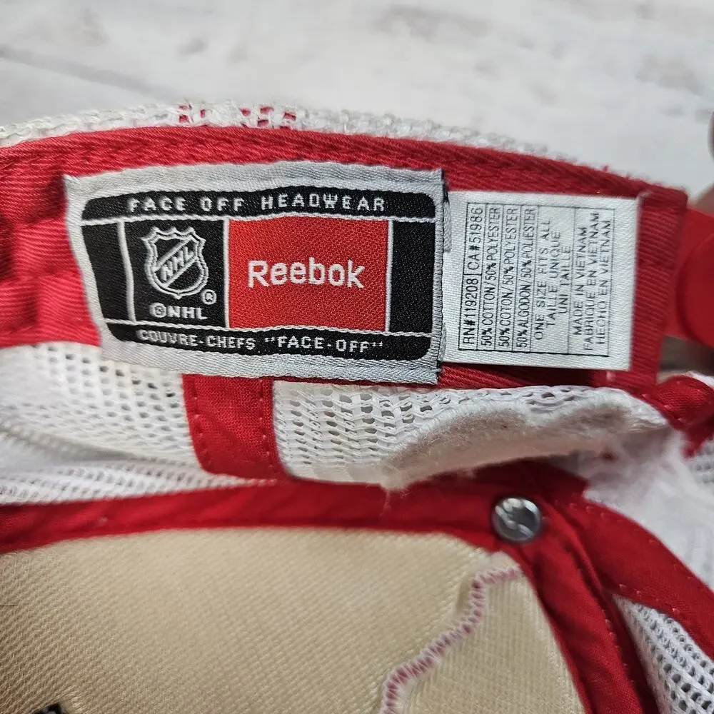 Reebok NHL New Jersey Red Devils Mesh Snapback Hat